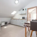 Apartman Front In *